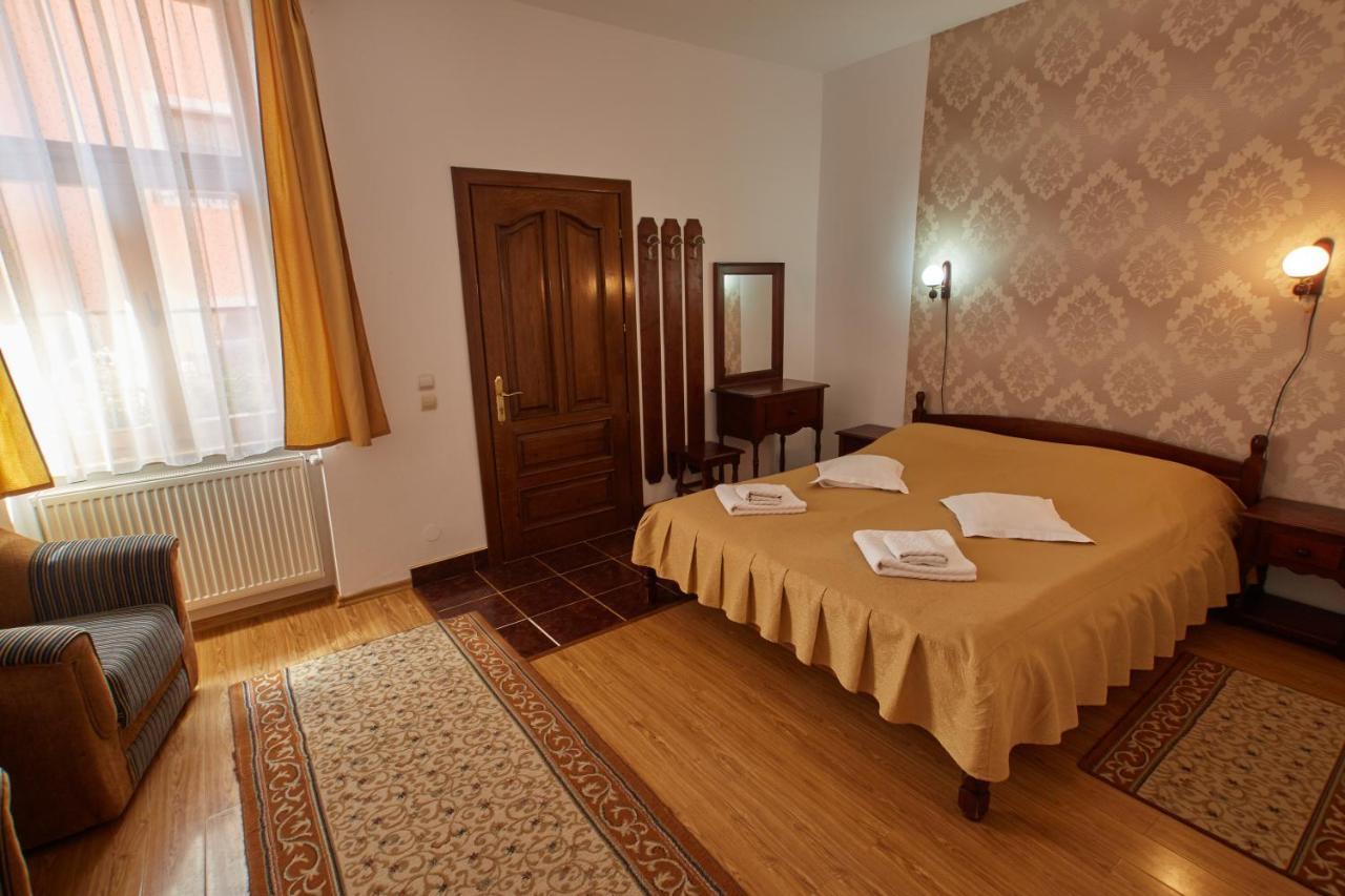 Pensiunea Daniel Sibiu Buitenkant foto
