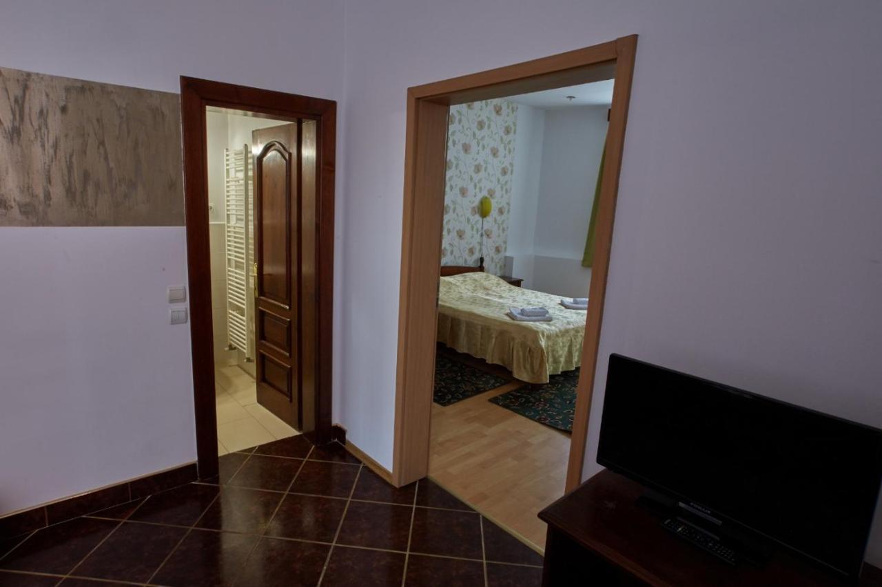 Pensiunea Daniel Sibiu Buitenkant foto